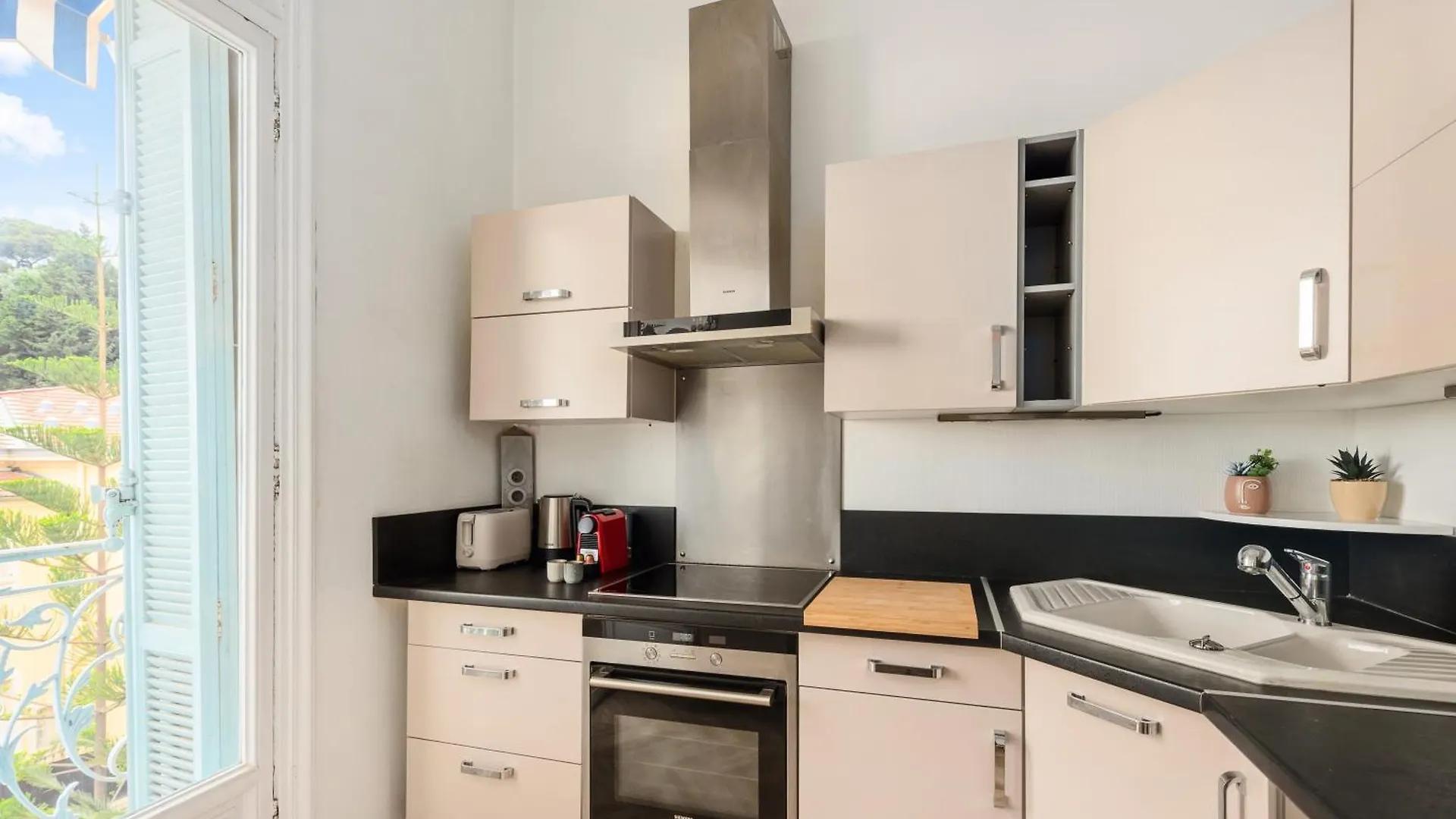Mont Fleuri- Somptueux 2 Pieces - Parking - Menton Apartment France
