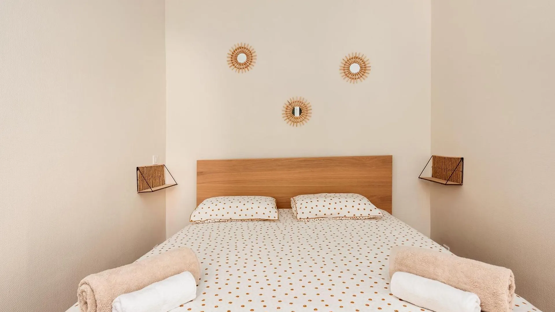 Mont Fleuri- Somptueux 2 Pieces - Parking - Menton Apartment