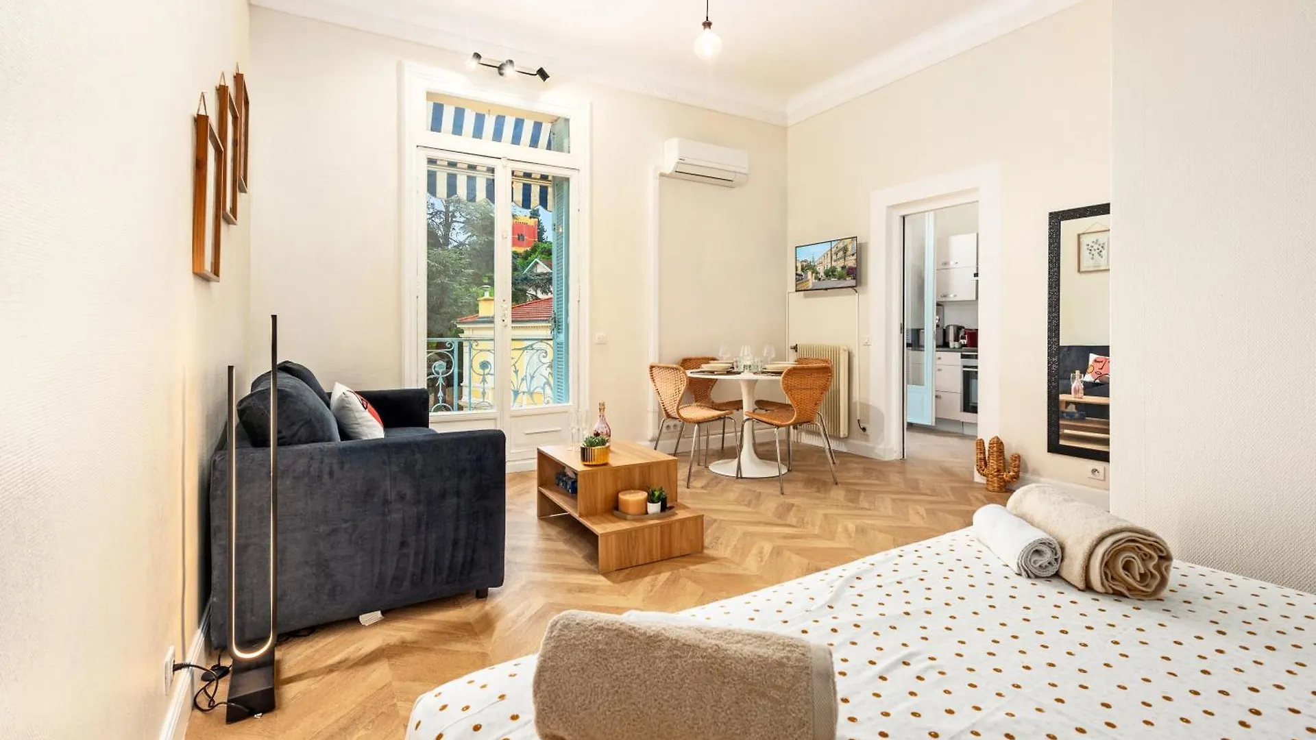 Mont Fleuri- Somptueux 2 Pieces - Parking - Menton Apartment