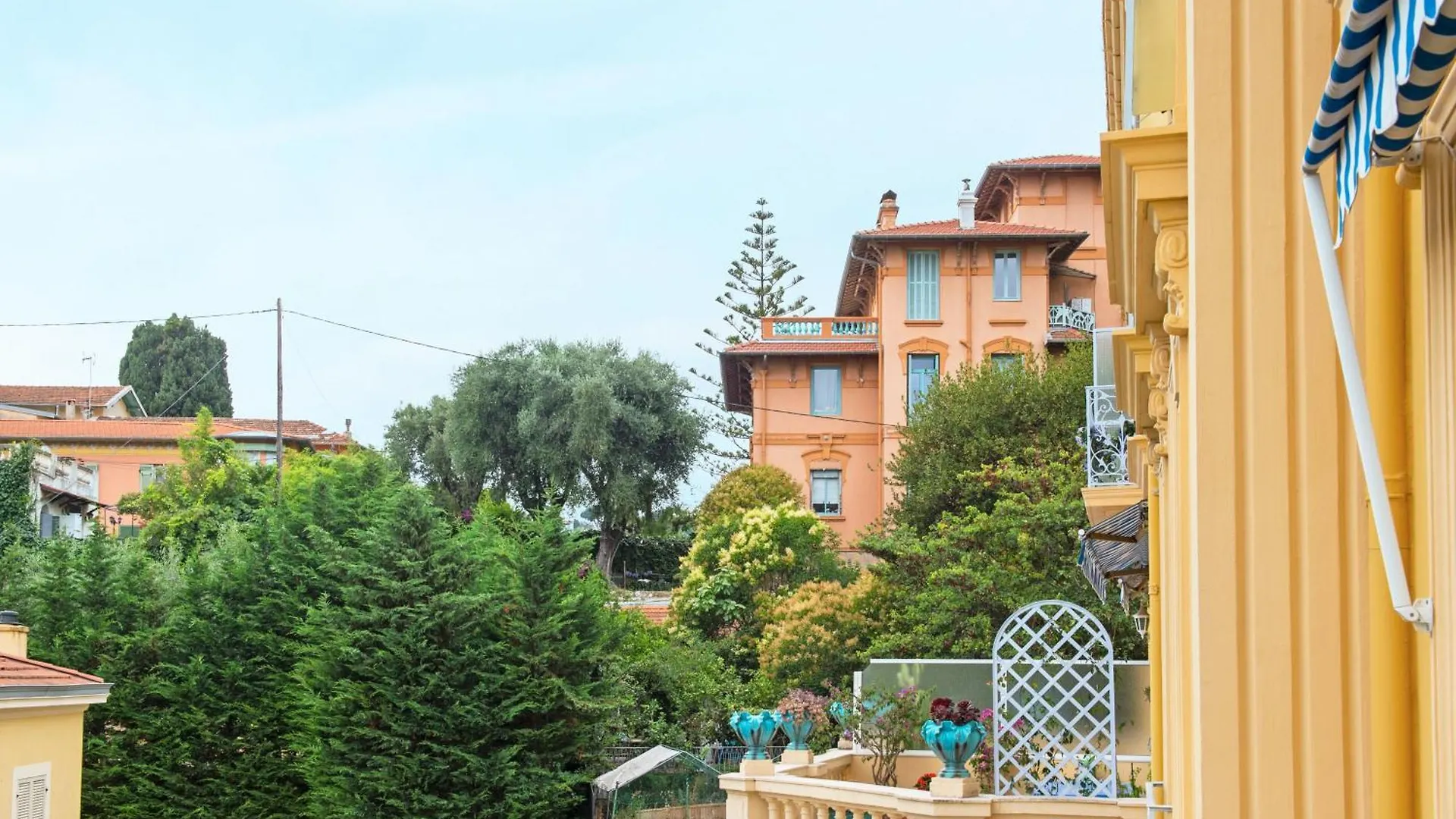 Mont Fleuri- Somptueux 2 Pieces - Parking - Menton Apartment 0*,  France